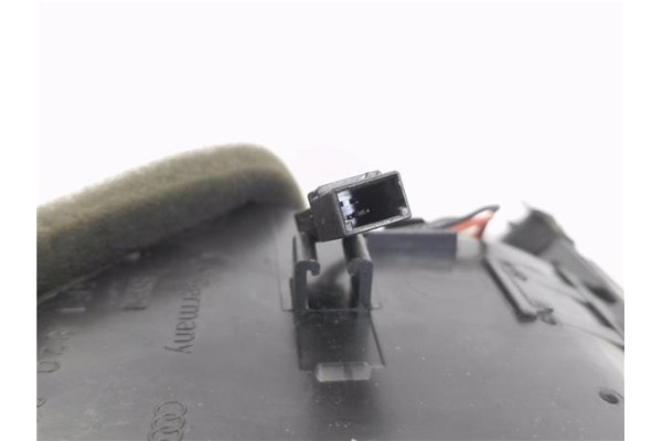 Recambio de rejilla entrada de aire para audi a6 avant (4f5) 2.0 tdi referencia OEM IAM 4F1820902D  