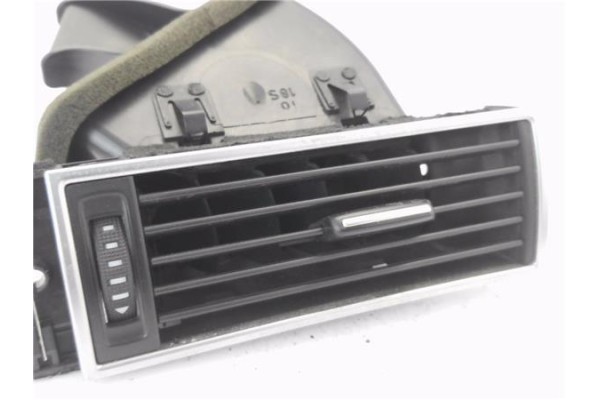 Recambio de rejilla entrada de aire para audi a6 avant (4f5) 2.0 tdi referencia OEM IAM 4F1820902D  