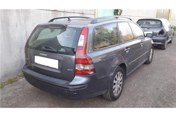 volvo v50 familiar del año 2004