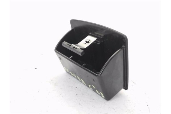 Recambio de cenicero para mazda 6 berlina (gg) 1.8 active (4-ptas.) referencia OEM IAM GJ6A64661  