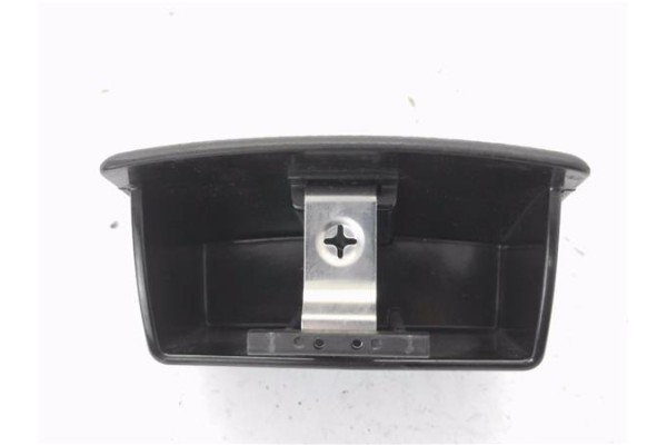 Recambio de cenicero para mazda 6 berlina (gg) 1.8 active (4-ptas.) referencia OEM IAM GJ6A64661  