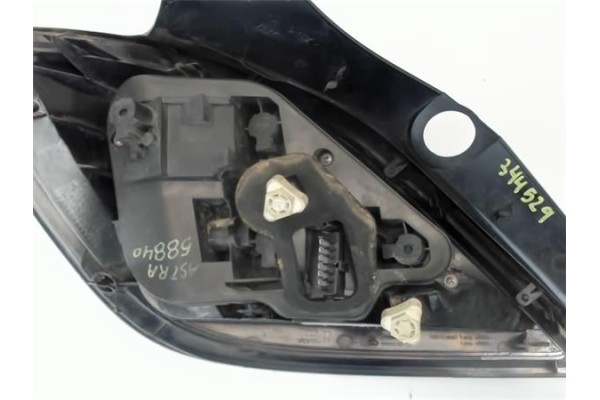 Recambio de piloto trasero derecho para opel astra h berlina 1.7 cdti referencia OEM IAM 24451837 00865302 