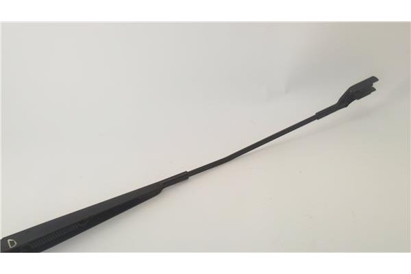 Recambio de brazo limpiaparabrisas delantero derecho para seat ibiza berlina (6j5) 1.6 tdi referencia OEM IAM 6J1955410  