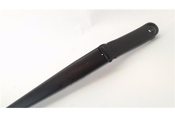 Recambio de brazo limpiaparabrisas delantero derecho para seat ibiza berlina (6j5) 1.6 tdi referencia OEM IAM 6J1955410  