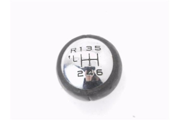 Recambio de pomo palanca cambio para citroen c4 berlina 2.0 exclusive referencia OEM IAM 2403V2  