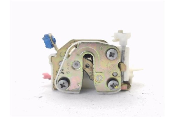 Recambio de cierre electromagnetico delantero derecho para nissan cabstar casbtar e referencia OEM IAM 80502MA00A  
