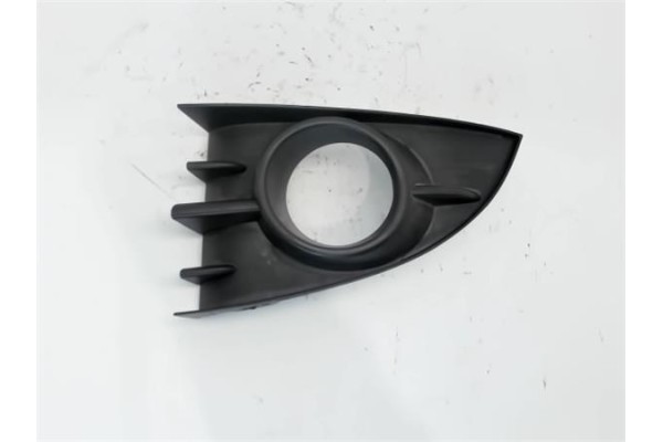 Recambio de cerquillo faro para renault scenic ii (jm) 1.5 dci (jm1e) referencia OEM IAM 7701477302  