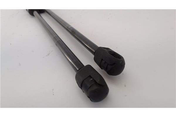 Recambio de amortiguador porton para kia carnival 2.9 crdi referencia OEM IAM 817814D010 817714D010 