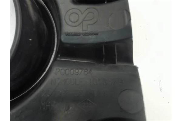 Recambio de cerquillo faro para renault scenic ii (jm) 1.5 dci (jm1e) referencia OEM IAM 7701477302  