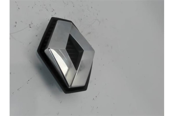 Recambio de anagrama para renault scenic ii (jm) 1.5 dci (jm1e) referencia OEM IAM 8200115115  