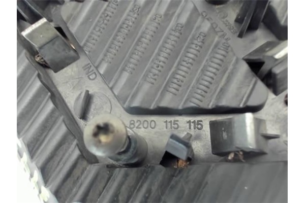 Recambio de anagrama para renault scenic ii (jm) 1.5 dci (jm1e) referencia OEM IAM 8200115115  