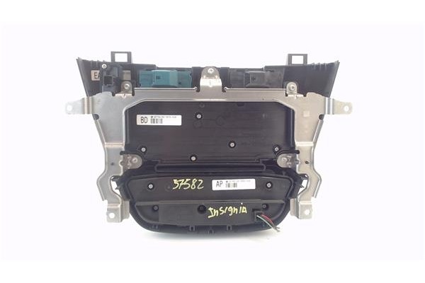 Recambio de radio / cd para opel insignia berlina 2.0 cdti referencia OEM IAM 20854720  
