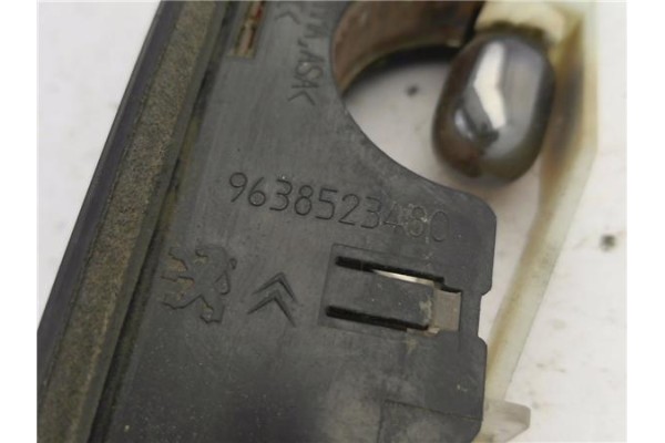 Recambio de luz central de freno para citroen c3 1.1 i referencia OEM IAM 9638523480  