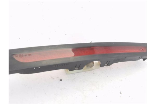 Recambio de luz central de freno para citroen c3 1.1 i referencia OEM IAM 9638523480  