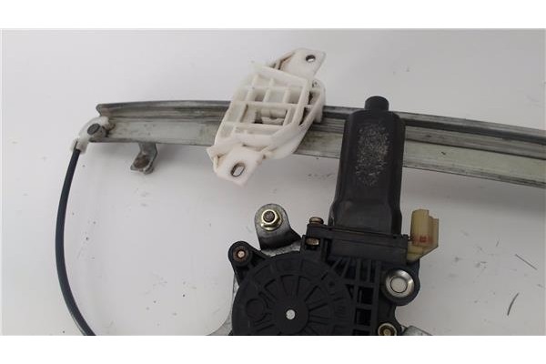 Recambio de mecanismo elevalunas delantero derecho para hyundai accent (x3) 1.5 i 12v referencia OEM IAM 8240422011  