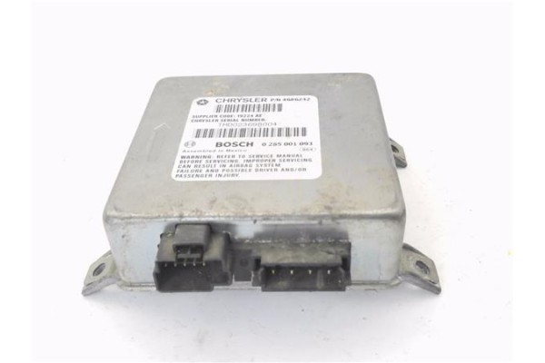 Recambio de centralita airbag para chrysler voyager gs 2.5 td referencia OEM IAM 4686242 0285001093 