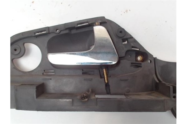 Recambio de manilla int. puerta trasero derecha para seat ibiza (6k1) 1.4 referencia OEM IAM 6K4837114  