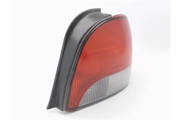 Recambio de piloto trasero derecho para hyundai accent (x3) 1.5 i 12v referencia OEM IAM 9240222520  