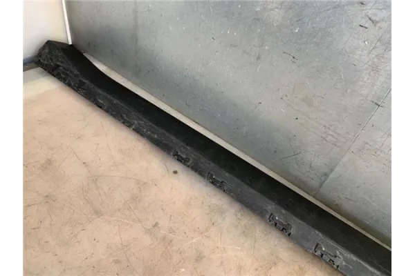 Recambio de spoiler talonera lat. derecha para ford explorer (ctw) híbrido st-line plug-in-hybrid 4x4 referencia OEM IAM R2KBR10
