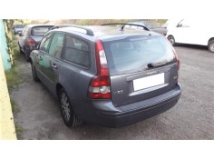 volvo v50 familiar del año 2004