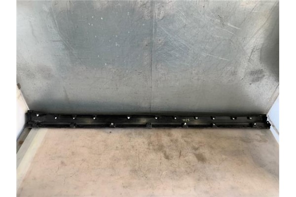 Recambio de spoiler talonera lat. izquierda para ford explorer (ctw) híbrido st-line plug-in-hybrid 4x4 referencia OEM IAM R2KBR