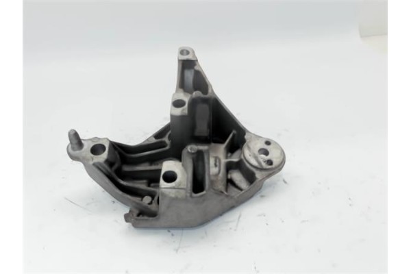 Recambio de soporte motor para nissan kubistar (x76) 1.5 dci 70 referencia OEM IAM 101849  