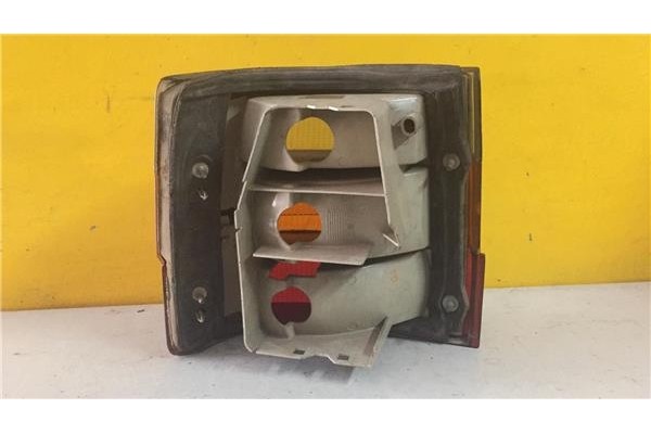 Recambio de piloto trasero derecho para renault 11 (b/c37_) 1.1 (b/c371) referencia OEM IAM   