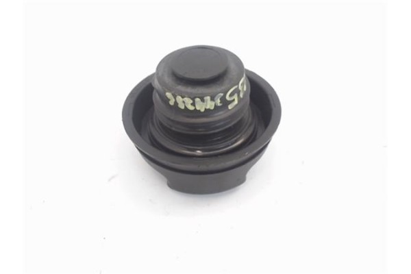 Recambio de tapon combustible para opel vectra c berlina 1.9 cdti referencia OEM IAM 90501145  