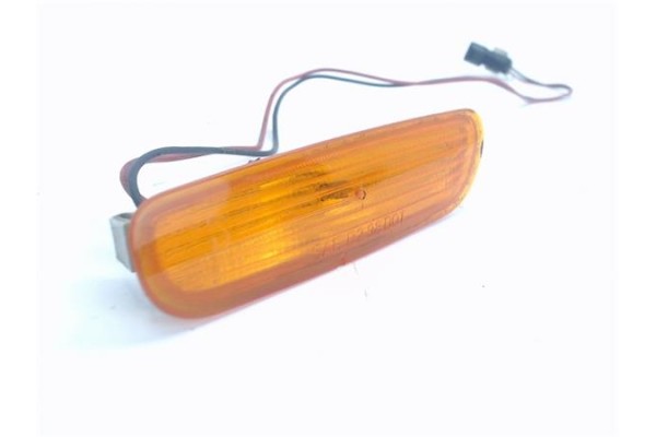 Recambio de piloto intermitente lat. delantero derecho para volvo s40 berlina 1.8 i referencia OEM IAM L30813865  