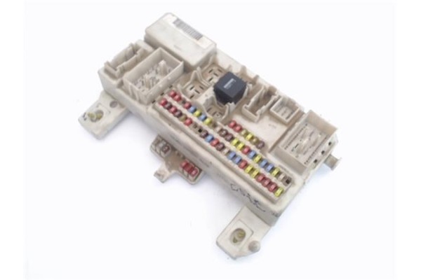Recambio de caja fusibles/rele para ford focus berlina (cap) 1.6 ghia referencia OEM IAM 4M5T14A073DC  