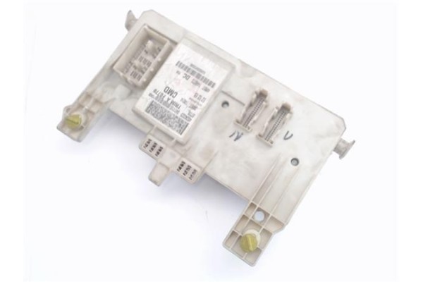 Recambio de caja fusibles/rele para ford focus berlina (cap) 1.6 ghia referencia OEM IAM 4M5T14A073DC  