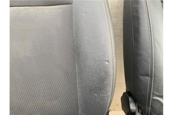 Recambio de juego asientos para renault clio iii referencia OEM IAM   