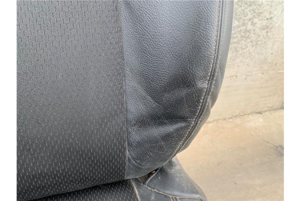Recambio de juego asientos para renault clio iii referencia OEM IAM   
