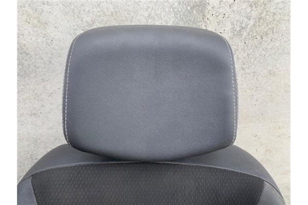 Recambio de juego asientos para renault clio iii referencia OEM IAM   