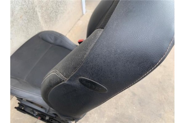 Recambio de juego asientos para renault clio iii referencia OEM IAM   