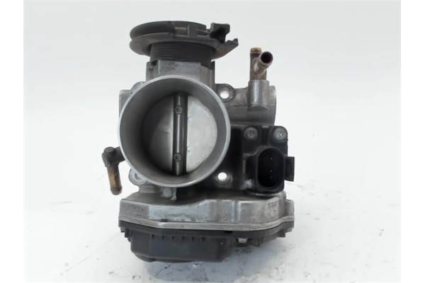 Recambio de caja mariposa aire para volkswagen bora berlina (1j2) 2.0 referencia OEM IAM 06A133064H  