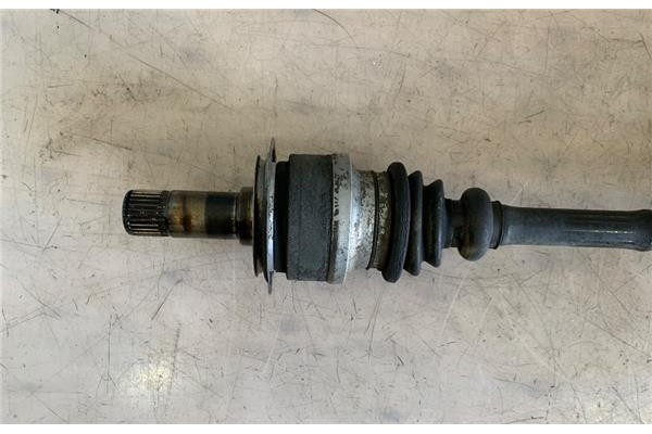 Recambio de palier trasero izquierdo para mercedes-benz vito furgón (639) 2.1 111cdi referencia OEM IAM A6393500710 A6393501410 
