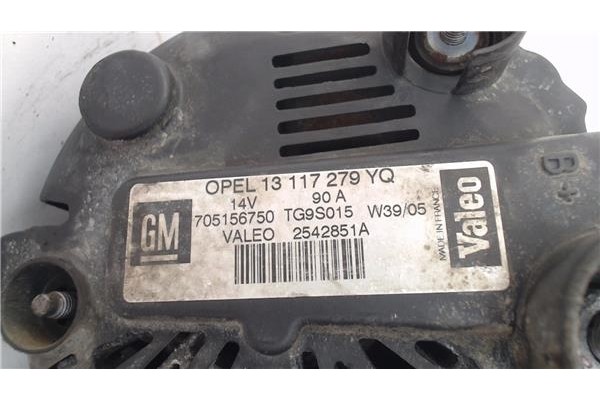 Recambio de alternador para opel meriva 1.3 cdti referencia OEM IAM 13117279YQ  