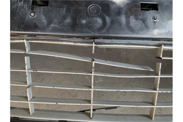 Recambio de paragolpes delantero para renault grand scénic iii (jz0/1_) 1.5 dci referencia OEM IAM 620222226R  