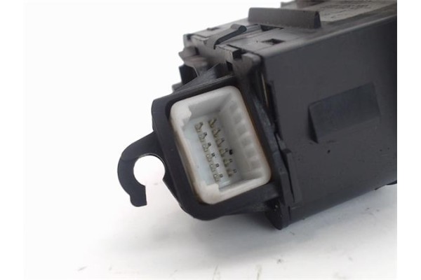 Recambio de mando de luces para renault scenic ii (jm) referencia OEM IAM 8200206738 61890007 