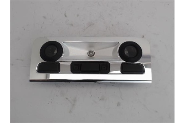Recambio de luz trasero central techo para bmw serie 1 berlina (e81/e87) 2.0 120d referencia OEM IAM 695125302 Recambio de luz trasero central techo para bmw serie 1 berlina (e81/e87) 2.0 120d referencia OEM IAM 695125302