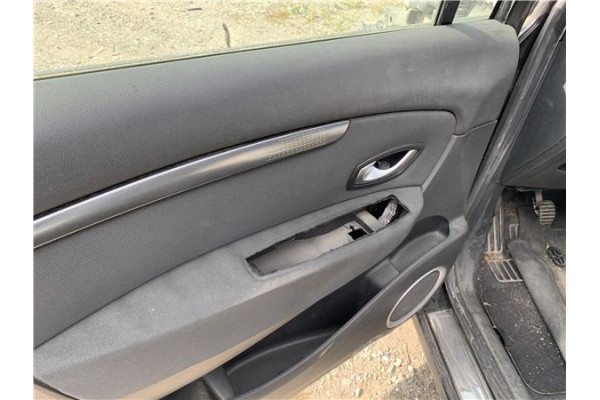 Recambio de puerta delantero izquierda para renault grand scénic iii (jz0/1_) 1.5 dci referencia OEM IAM 801014883R  