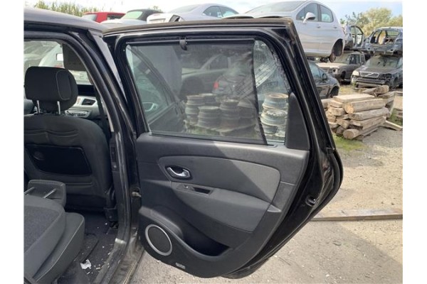 Recambio de puerta trasero derecha para renault grand scénic iii (jz0/1_) 1.5 dci referencia OEM IAM 821009283R  