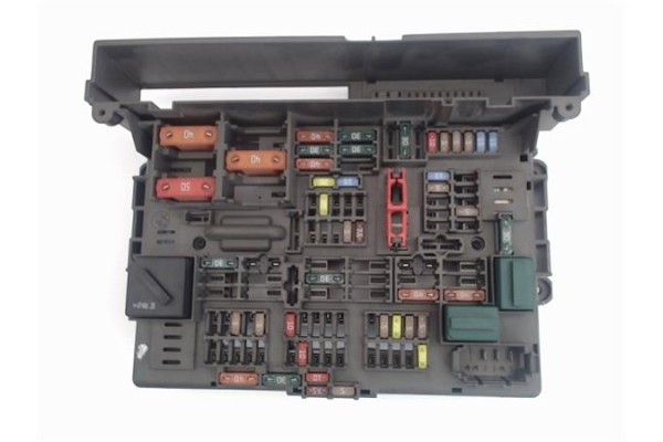 Recambio de caja fusibles/rele para bmw serie 1 berlina (e81/e87) 2.0 120d referencia OEM IAM 9119446  