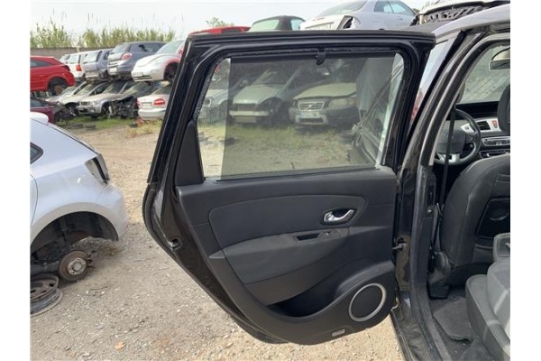 Recambio de puerta trasero izquierda para renault grand scénic iii (jz0/1_) 1.5 dci referencia OEM IAM 821017991R  