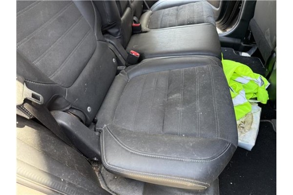 Recambio de asientos traseros para mitsubishi outlander (gf0/gg0) 2.0 phev kaiteki 4wd (gg2w) referencia OEM IAM 6902C609XA  