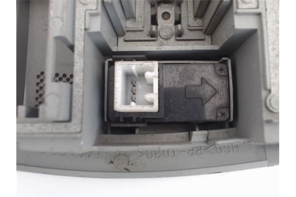 Recambio de luz delantero central techo para mitsubishi asx (ga0w) 1.6 challenge 2wd referencia OEM IAM 8401A00977  