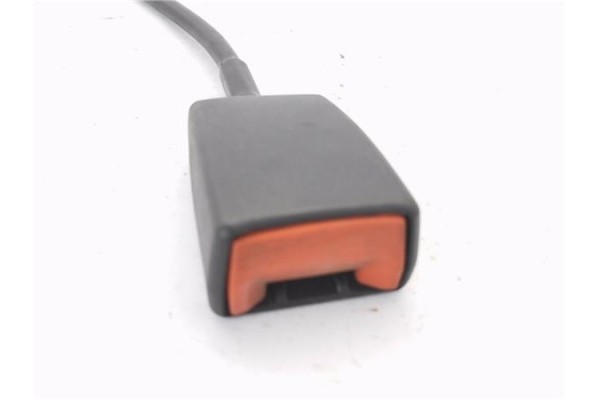 Recambio de anclaje cinturon delantero izquierdo para ligier x-too 0.5 lombardini referencia OEM IAM 33032603  
