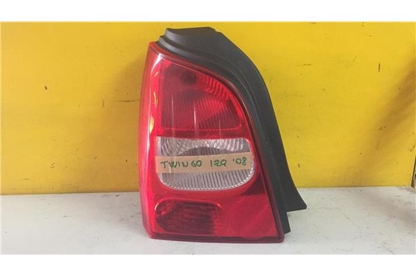 Recambio de piloto trasero izquierdo para renault twingo ii 1.2 acces referencia OEM IAM 8200387888  