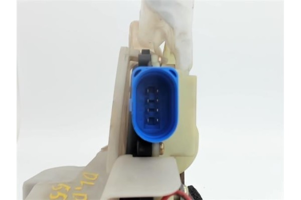 Recambio de cierre electromagnetico delantero derecho para volkswagen polo iv (9n1) 1.9 sdi referencia OEM IAM 3B1837016BR 10002